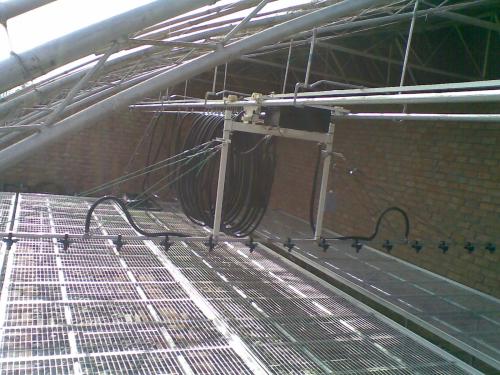溫室噴灌機